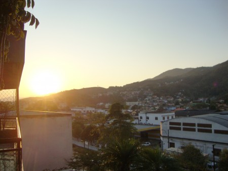 Apartamento ,4 quartos, sendo 1 suite e depedencia empregada completo,(três quartos), 98 m²